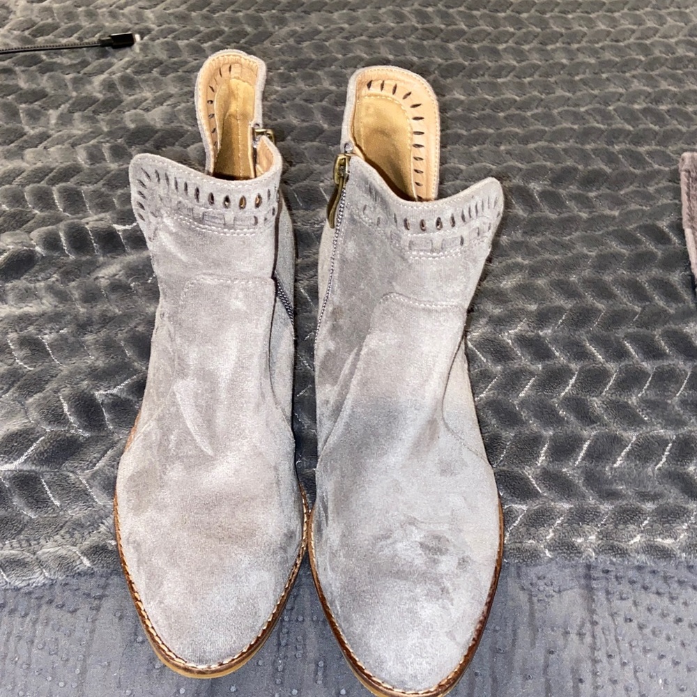 Gliks, size 8, gray